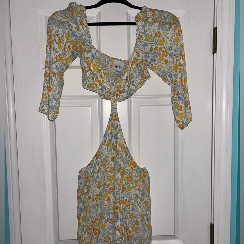 Cattivo Floral Dress Size Medium